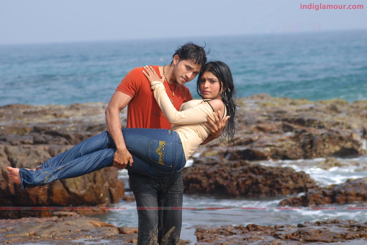 Priyamaina Anjali Movie hd photo