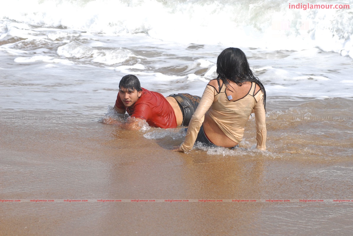 Priyamaina Anjali Movie hd photo
