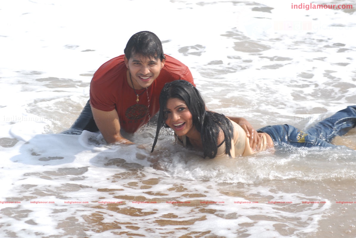 Priyamaina Anjali Movie hd photo