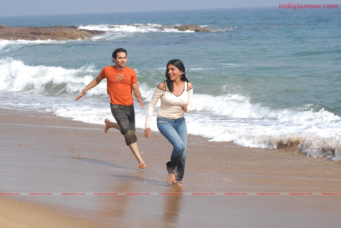 Priyamaina Anjali Movie hd photo