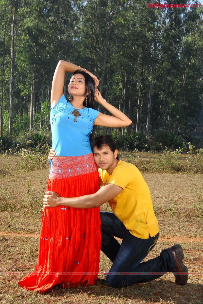 Priyamaina Anjali Movie hd photo