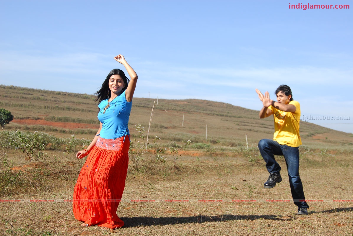 Priyamaina Anjali Movie hd photo