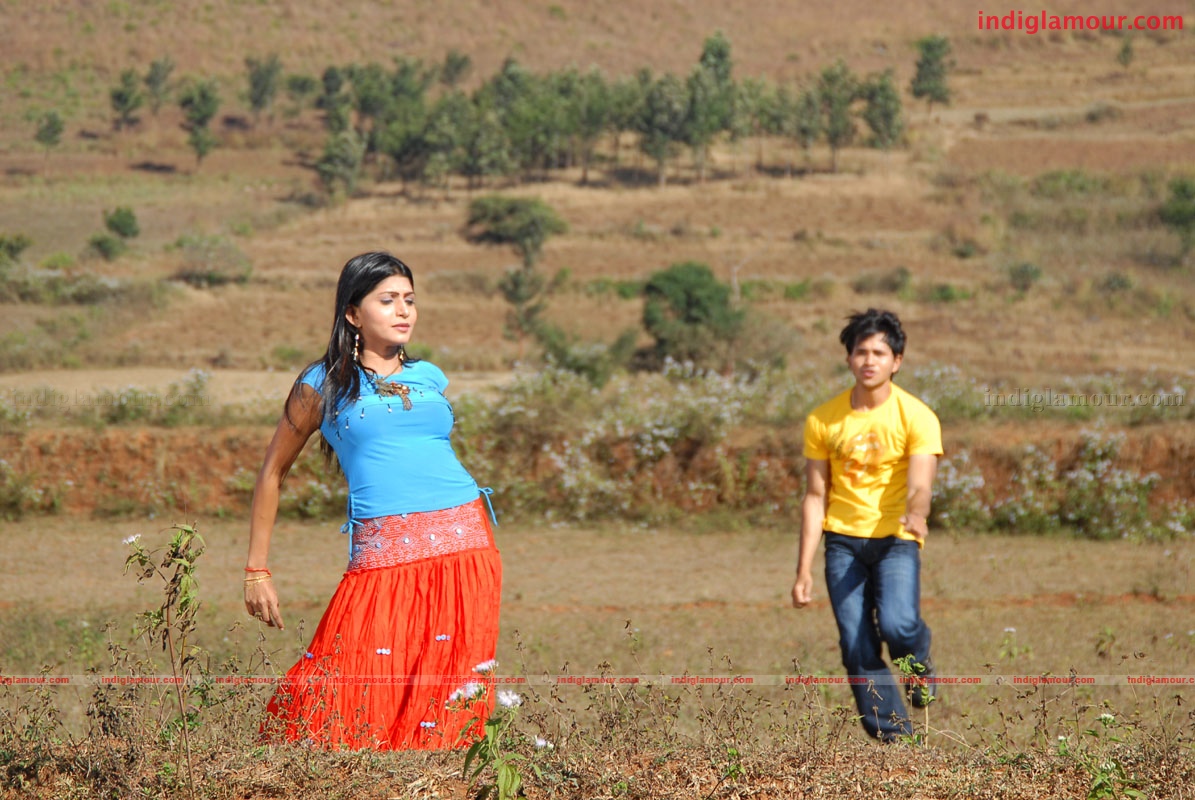 Priyamaina Anjali Movie hd photo