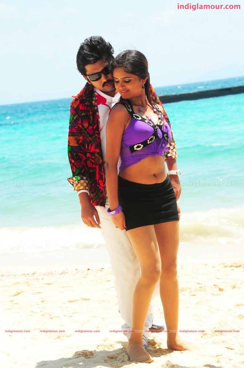 Hasini Movie hd photo