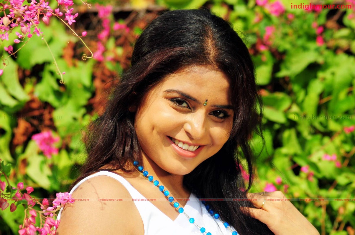 Aa Intlo Okkaroju Movie hd photo