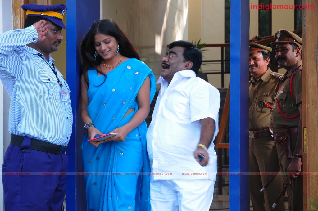 Collector Gari Bharya Movie hd photo
