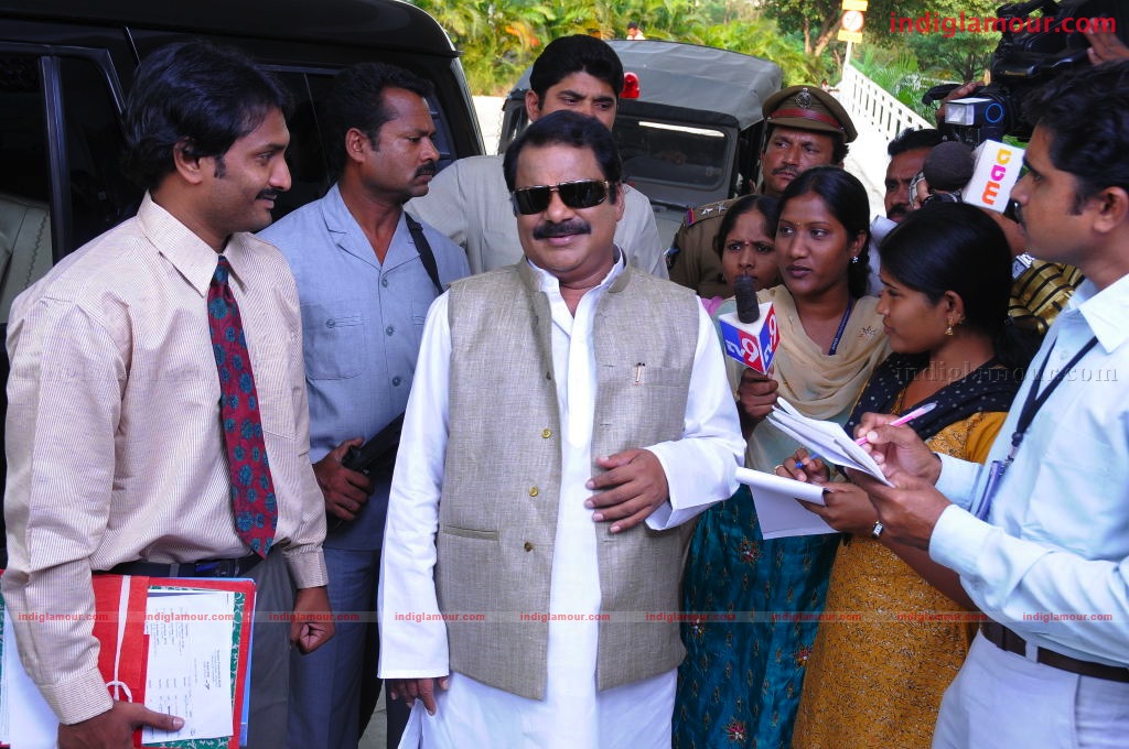 Collector Gari Bharya Movie hd photo