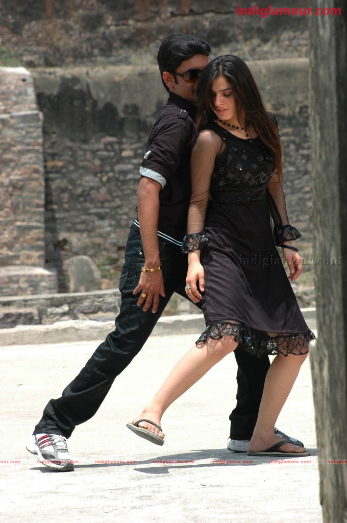 Galli Kurrollu Movie hd photo