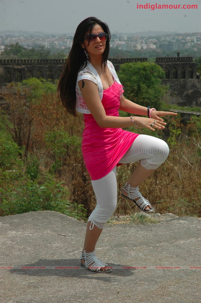 Galli Kurrollu Movie hd photo