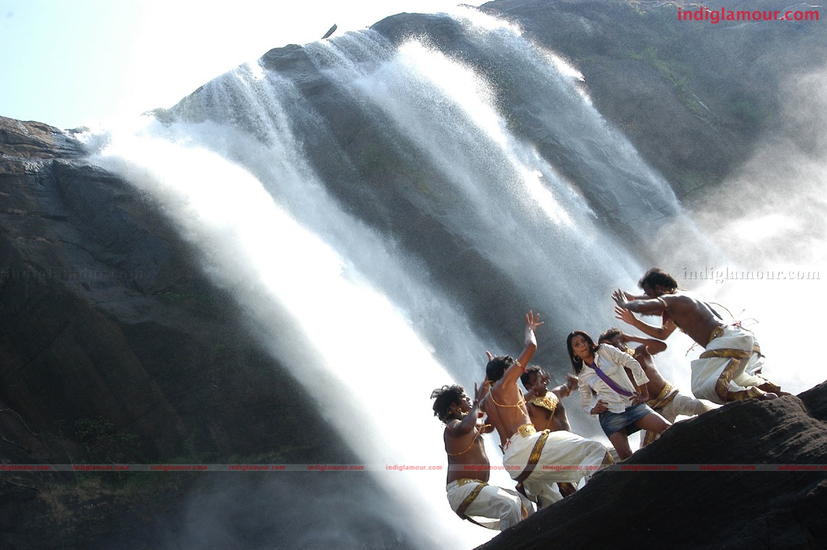 Love cheste Movie hd photo
