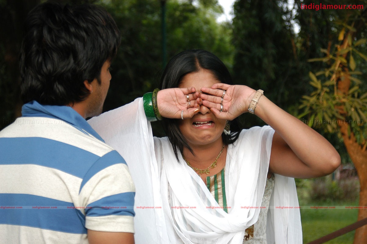 Love cheste Movie hd photo