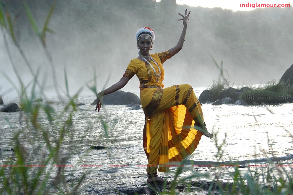 Love cheste Movie hd photo