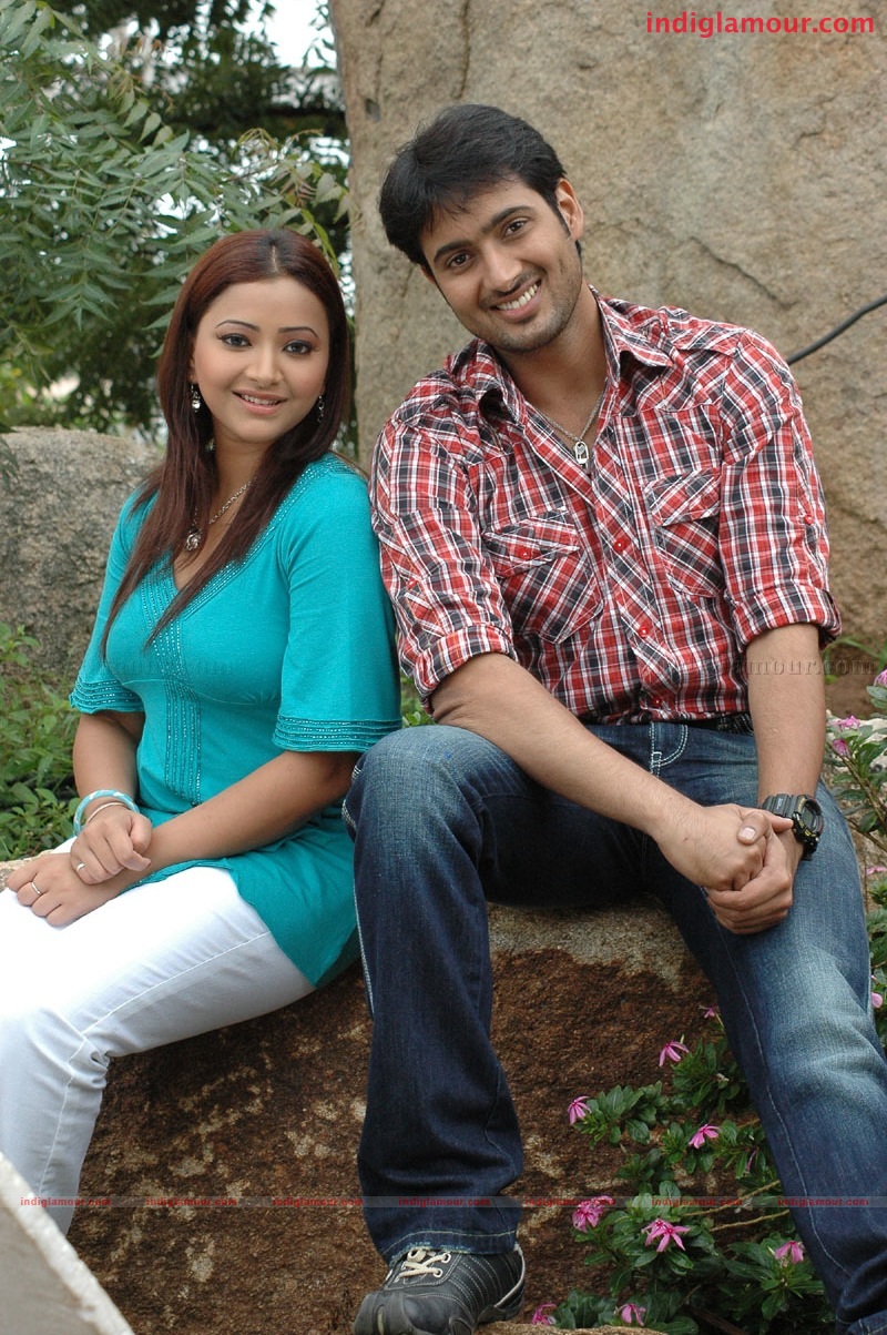 Nuvuekkadaunte Nenu Akkadaunta Movie hd photo