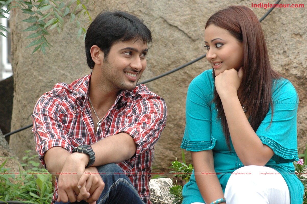 Nuvuekkadaunte Nenu Akkadaunta Movie hd photo