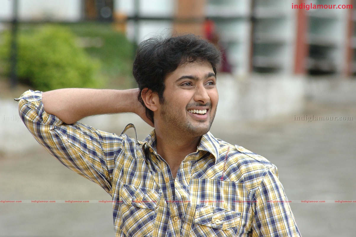 Nuvuekkadaunte Nenu Akkadaunta Movie hd photo