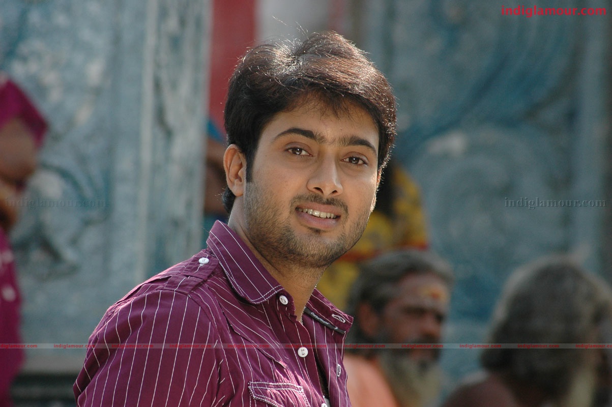 Nuvuekkadaunte Nenu Akkadaunta Movie hd photo