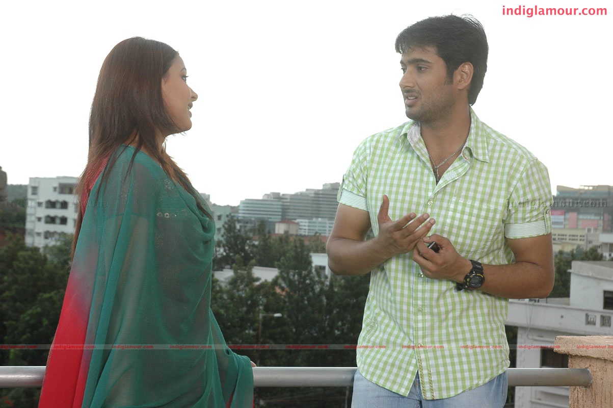 Nuvuekkadaunte Nenu Akkadaunta Movie hd photo