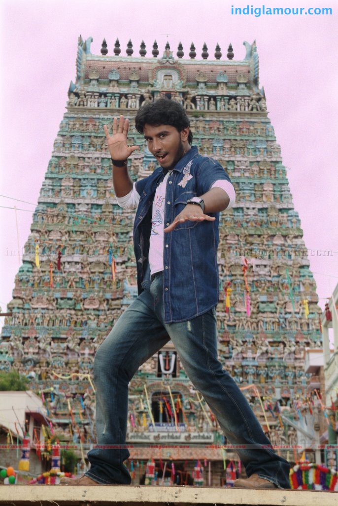 Chirutha Puli Movie hd photo