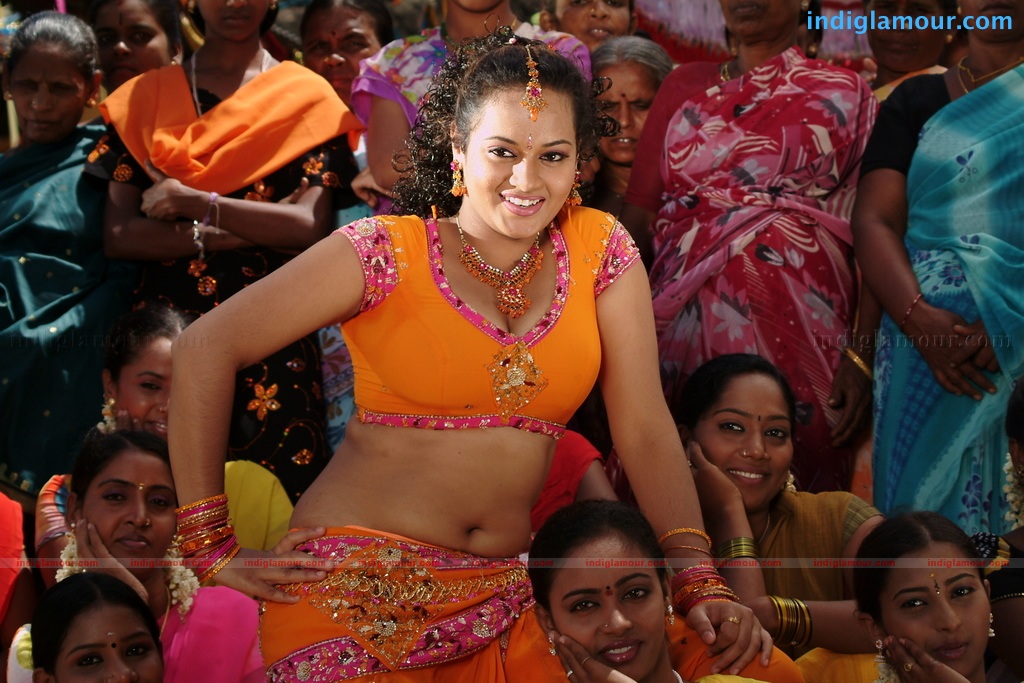 Chirutha Puli Movie hd photo