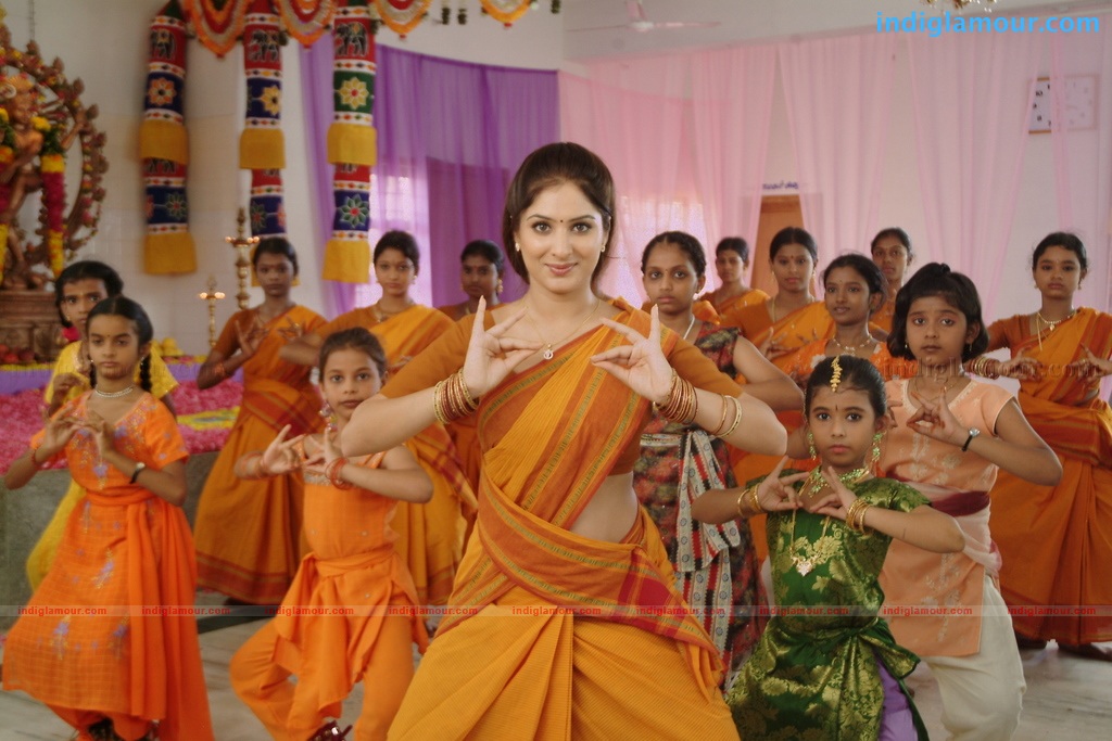 Chirutha Puli Movie hd photo