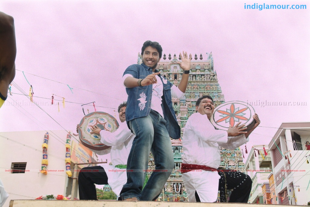 Chirutha Puli Movie hd photo