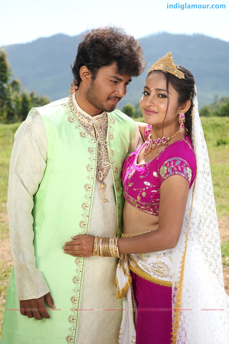 Manchivaadu Movie hd photo