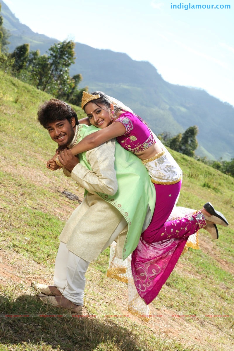 Manchivaadu Movie hd photo