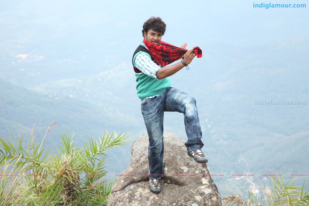 Manchivaadu Movie hd photo