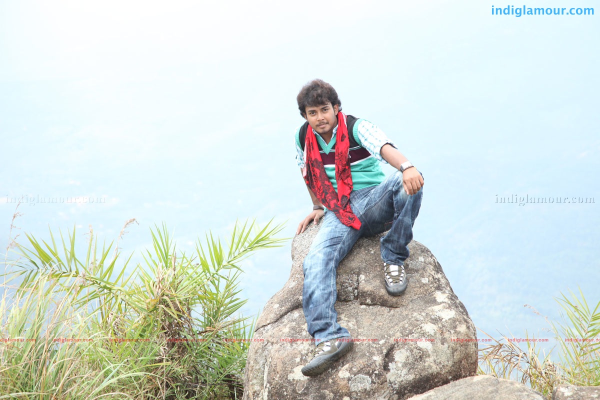 Manchivaadu Movie hd photo