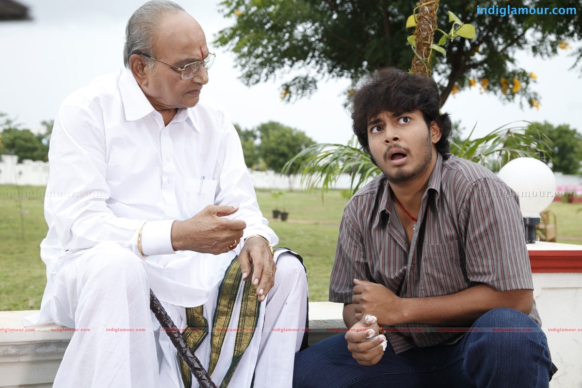 Manchivaadu Movie hd photo