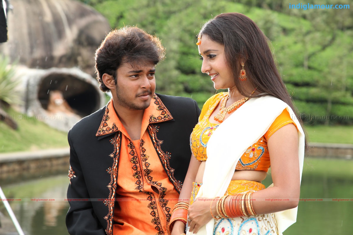 Manchivaadu Movie hd photo