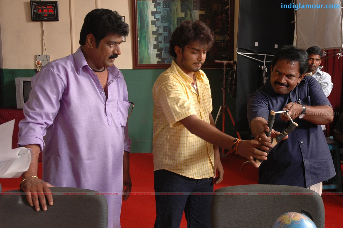 Manchivaadu Movie hd photo