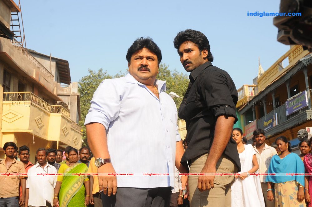 Chelagatam Movie hd photo