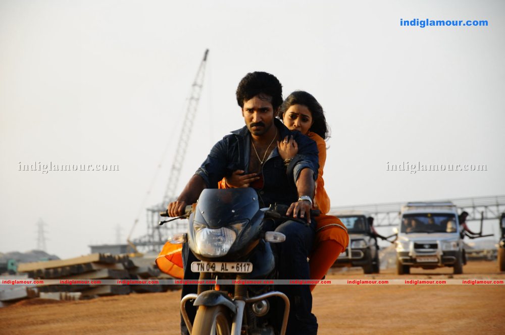Chelagatam Movie hd photo