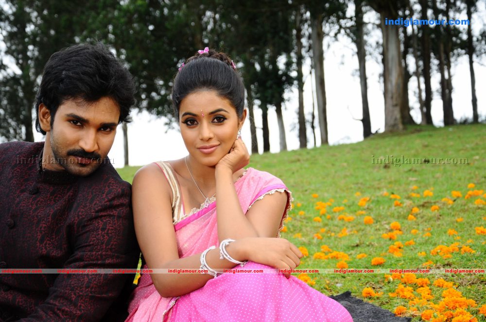 Chelagatam Movie hd photo