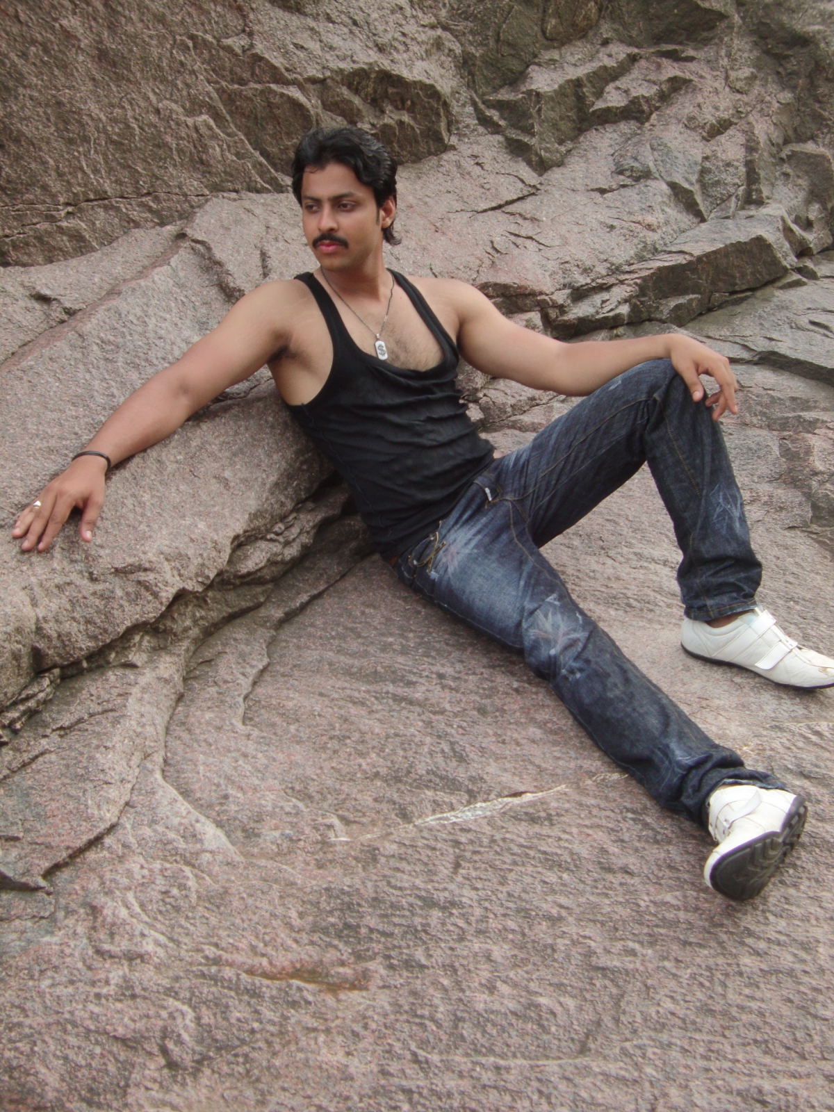 Gatham Movie hd photo