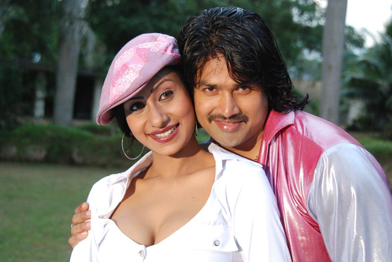Ammayila Tirugubothu Movie hd photo
