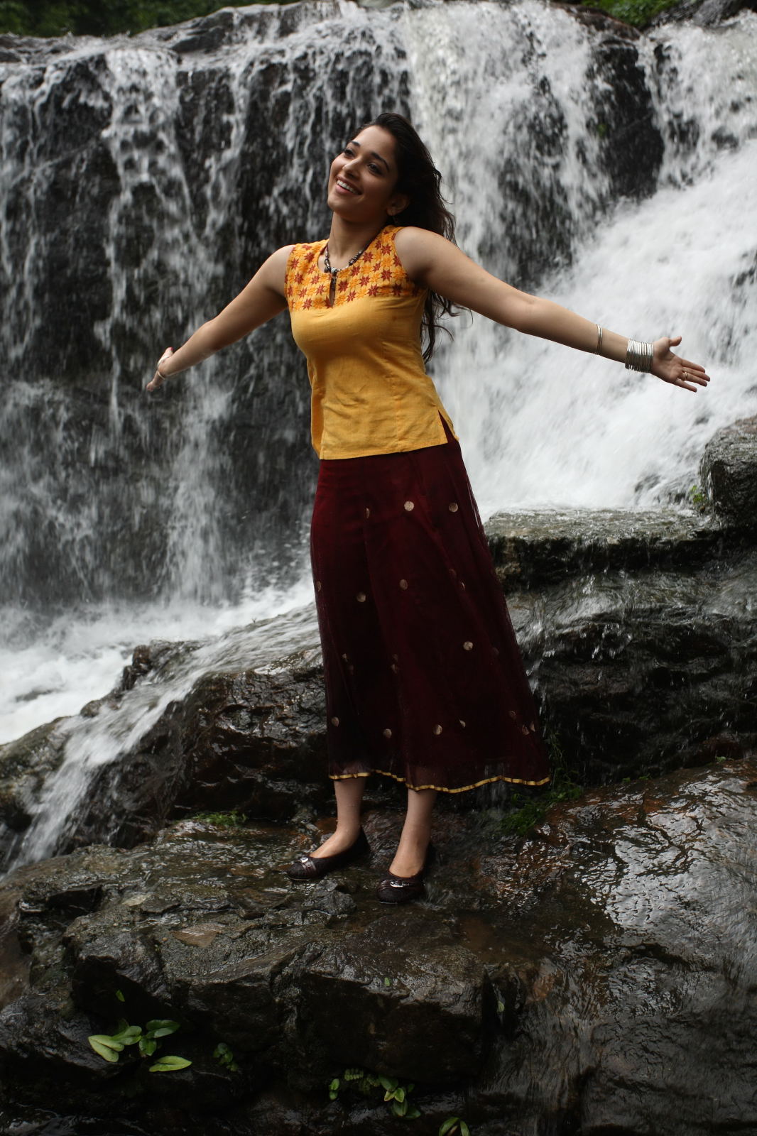 Priya Priyatama Movie hd photo