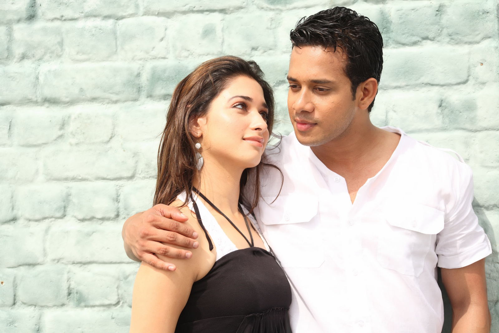 Priya Priyatama Movie hd photo