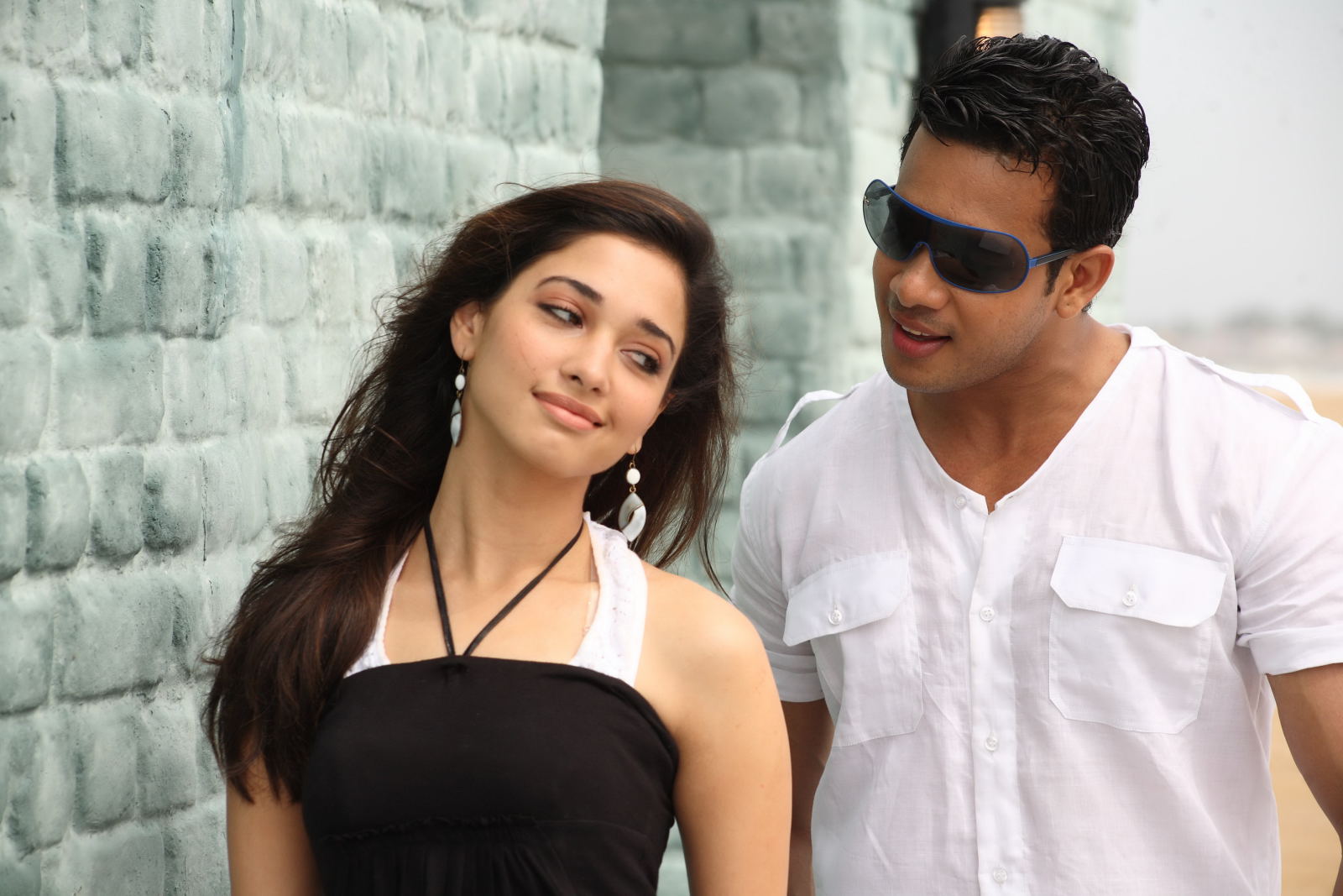 Priya Priyatama Movie hd photo
