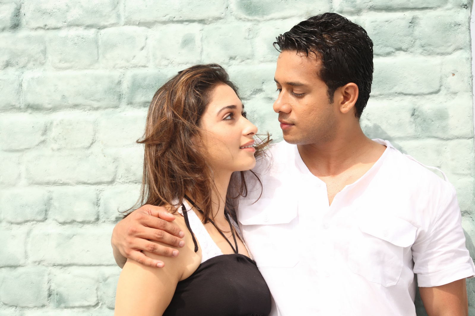 Priya Priyatama Movie hd photo