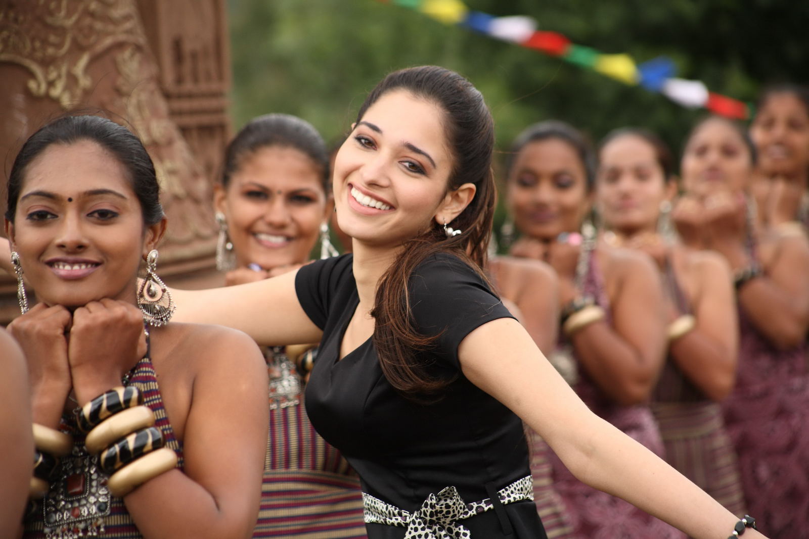 Priya Priyatama Movie hd photo