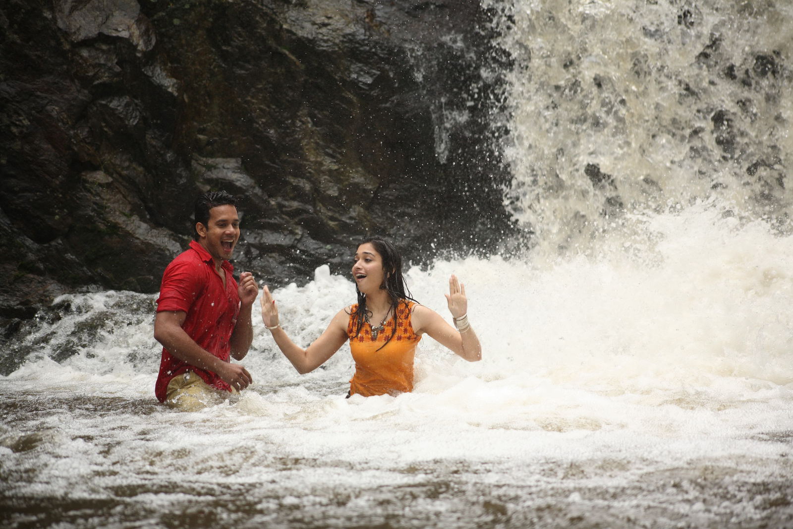 Priya Priyatama Movie hd photo