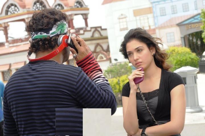 Oosaravelli Movie hd photo