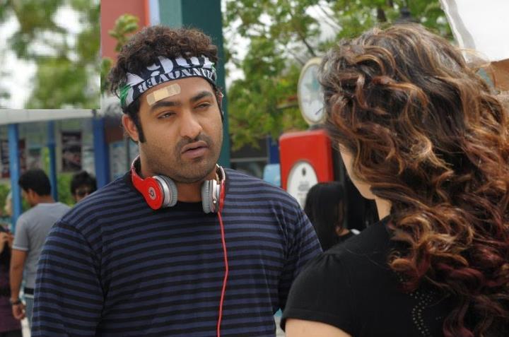 Oosaravelli Movie hd photo