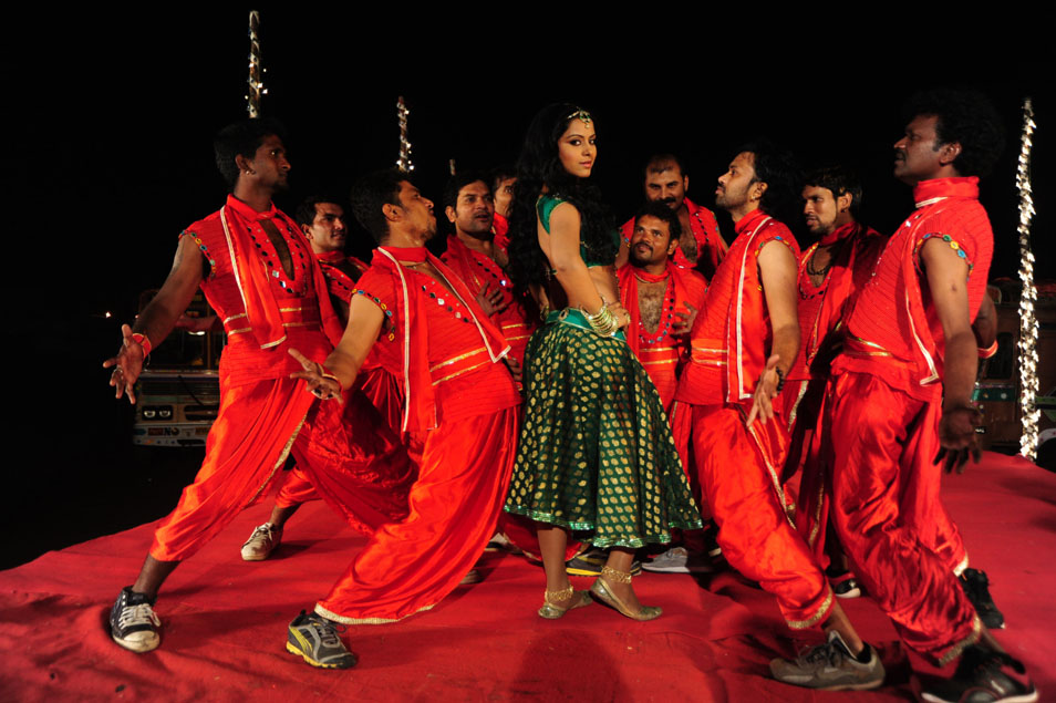 Nandeeswarudu Movie hd photo