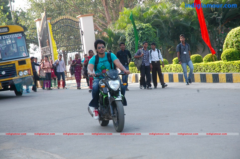 Routine Love Story Movie hd photo