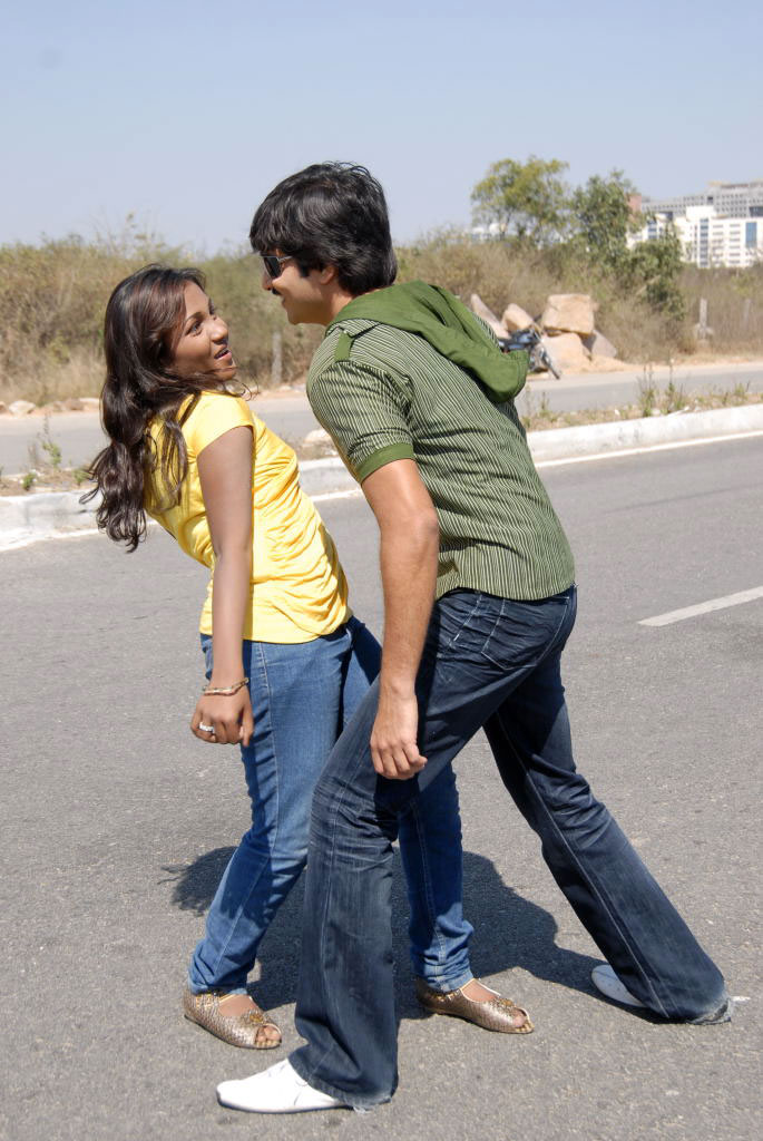 Ring Ring Movie hd photo