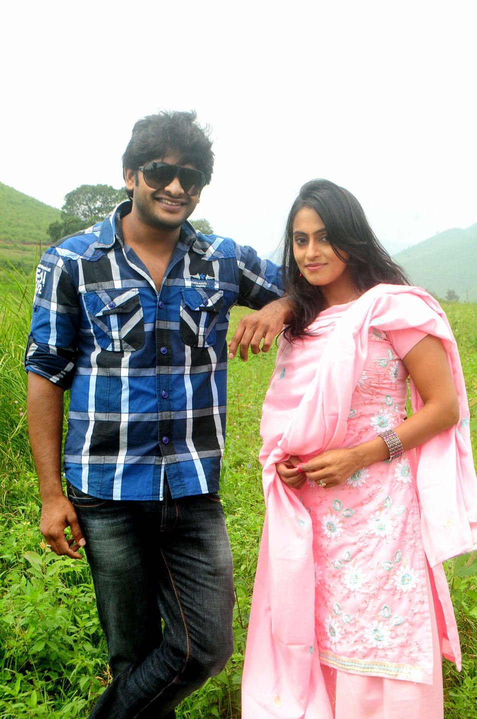 Maa Abbai Engineering Student Movie hd photo