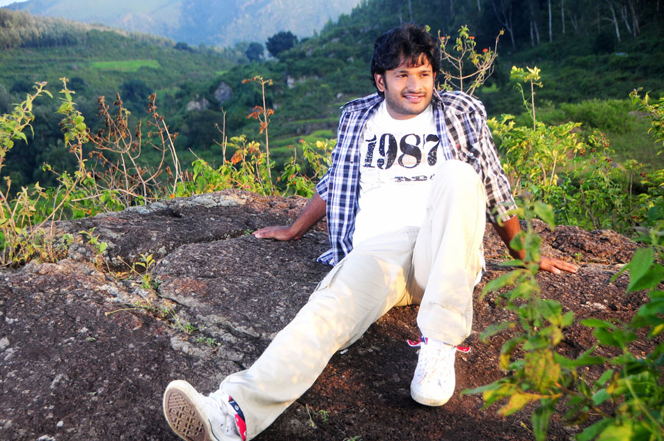 Maa Abbai Engineering Student Movie hd photo
